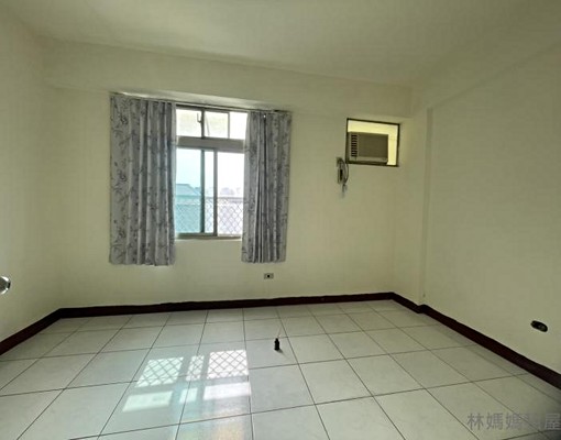 近永康交流道/南科透天四房車庫透天 - Image 6