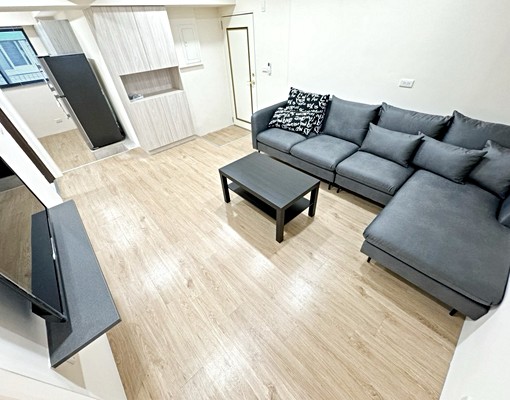 近四維國小💖全新整理秒殺3房🉑三租補🉑戶籍✨平車✨電梯 - Image 1