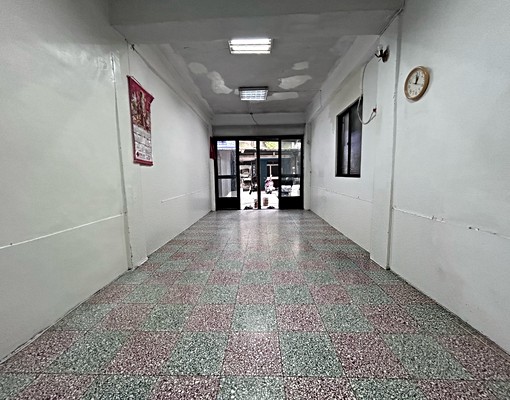 🏡【板橋公寓一樓｜四房兩廳ㄧ衛｜住辦皆可｜可開伙】 - Image 1