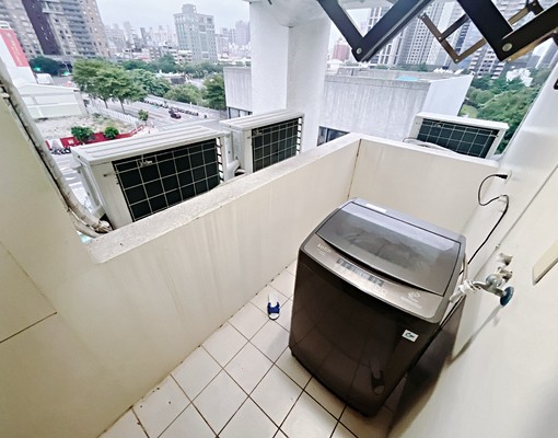 大四房✨可租補4租補‼️可寵可貓🐱大露台🔥有汽車位🅿️ - Image 12