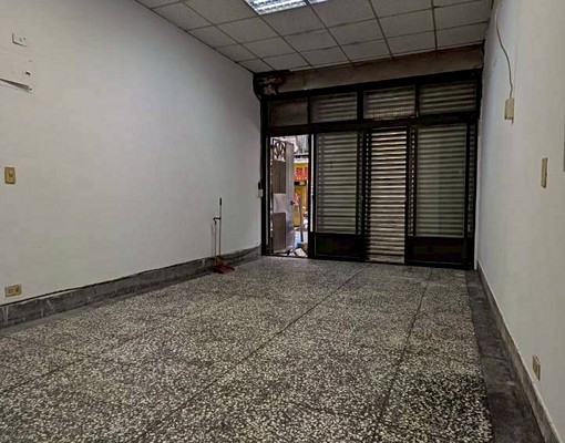 可寵/可租補/近光榮國小/生活機能佳/孝親一樓 - Image 3