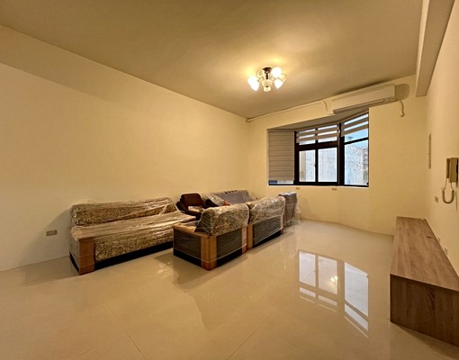 魔髮師好房報:可租補設籍|台元電梯大四房家庭戶附平車 - Image 1