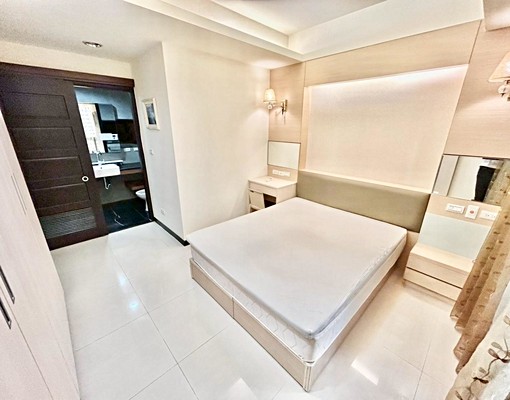 市政府💖佳茂世界之心💖精裝二房含平車有浴缸💖傢俱全配 - Image 4