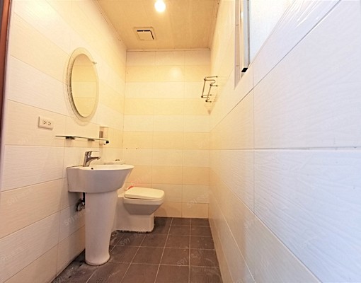 嶺東文山國小五權西路/臨路店面1~3樓三房/可營登工作室停車 - 591租屋網 - Image 4