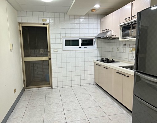 高樓層、採光佳二大陽台、衛浴開窗 - Image 15