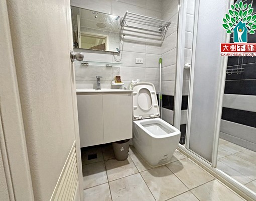 。☆║大樹不動產║☆。有陽台套房出租 - Image 4