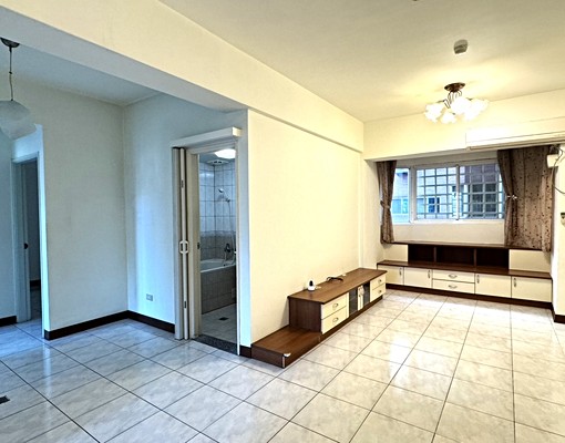 光復路八大學區近假日花市稀有三房+車位 - 591租屋網 - Image 1