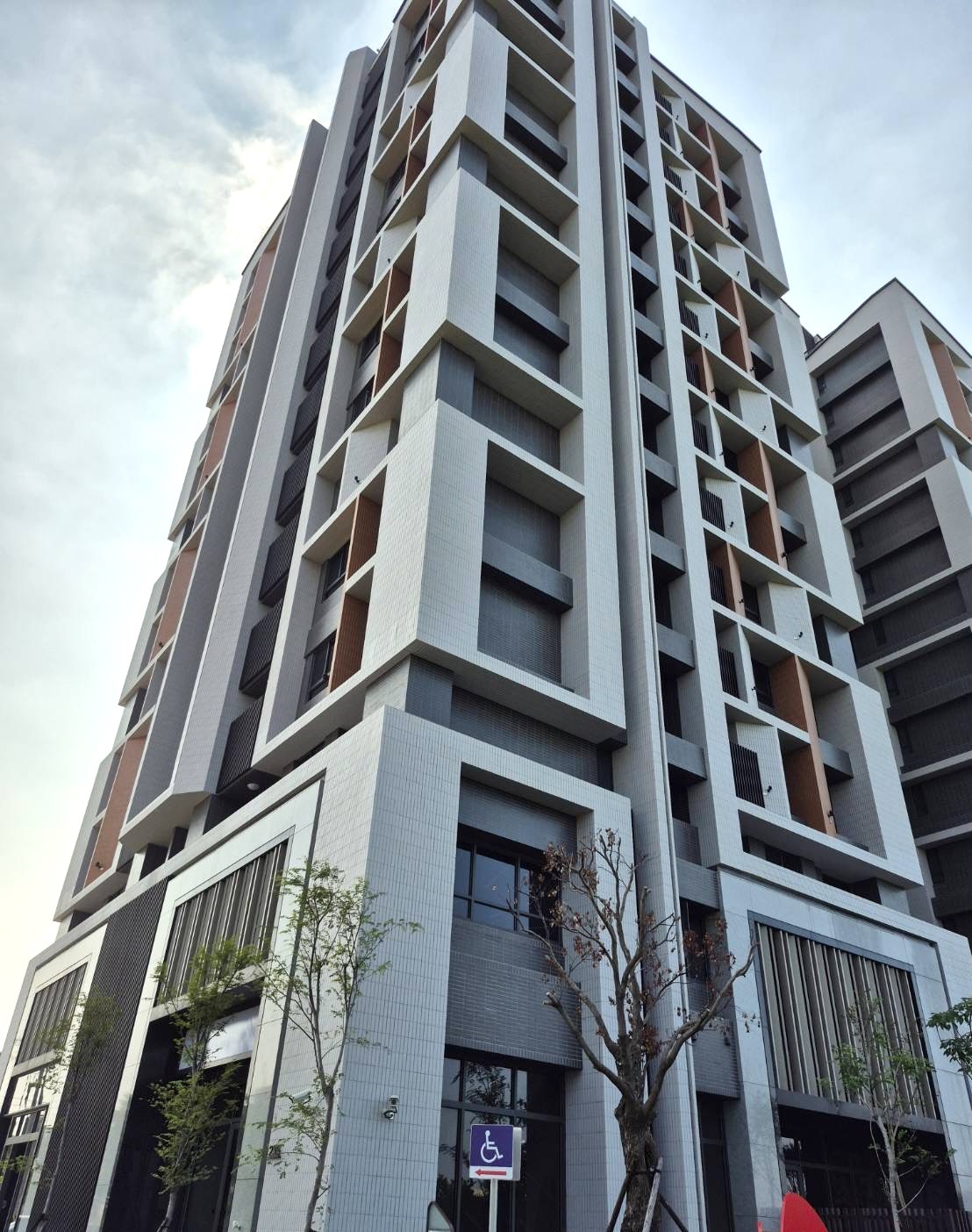 獨家【住商Joy】台中沙鹿德光聚三房+車位