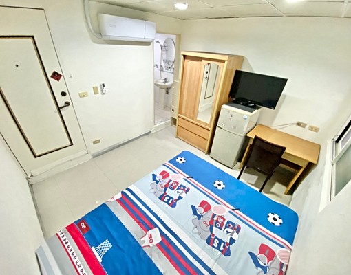 提供短租不加價~可養寵物房~採光通風佳~水泥磚牆隔間 - Image 4