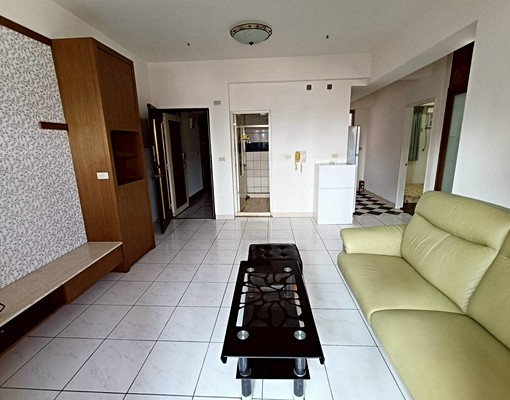 2+1房。靠近捷運、輕軌、巨蛋。明華路上 - Image 8