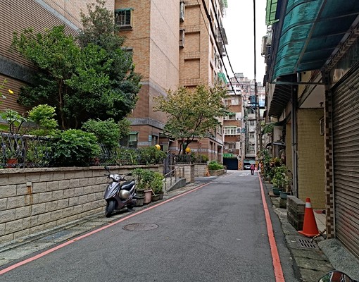 秀峰國小旁2樓套房 - Image 2