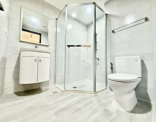 楠梓|高大特區｜冠傑UI｜2房2衛+平車|家具電齊全|可租補 - Image 6