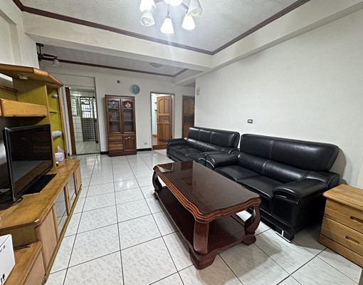 源遠國宅邊間2樓美寓/大三房/採光佳/小家庭通勤族首選 - 591租屋網 - Image 1