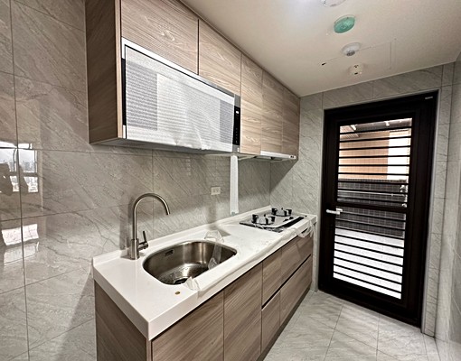 英倫公園三房車位全新沒住過 - Image 7