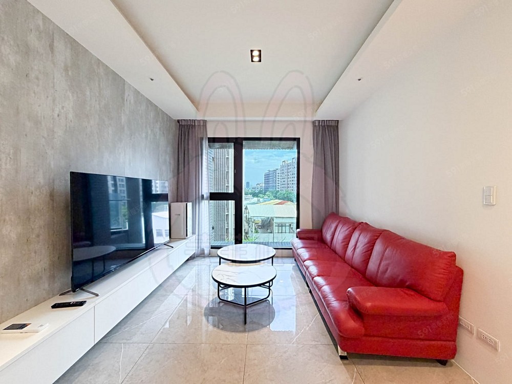 逢甲夜市🔥3房精裝全配平車✅稀有釋出 - Image 1