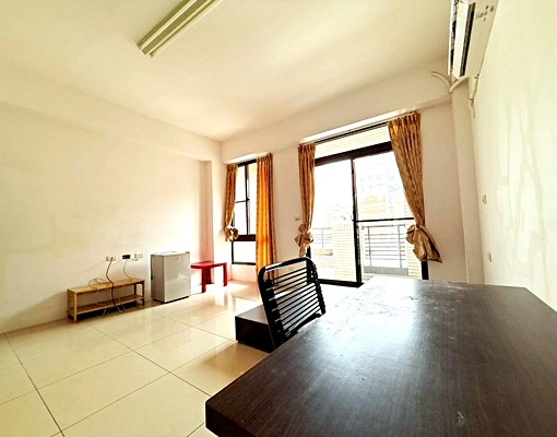 台南租屋~崑山國小旁優質套房(3樓前) - Image 3