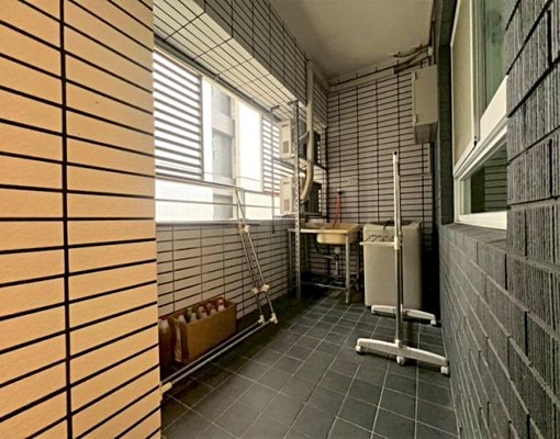 ★東區15年屋~澄品大坪數美三房+平車~可租補 - Image 11