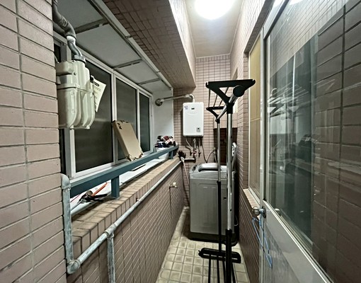 青島新城三房平車 - Image 4