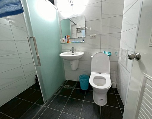 青島新城三房平車 - Image 6