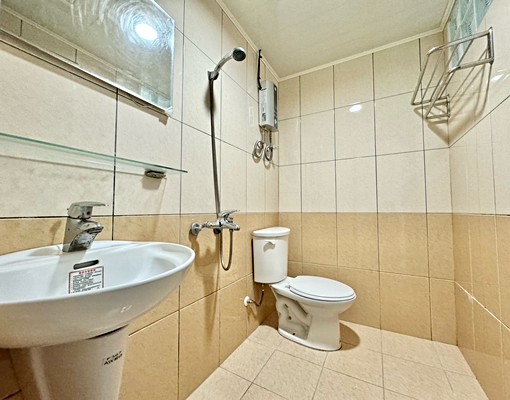 近中國醫✨可租補👌電梯➕飲水機➕子母車➕掀床➕大衛浴✨ - Image 6