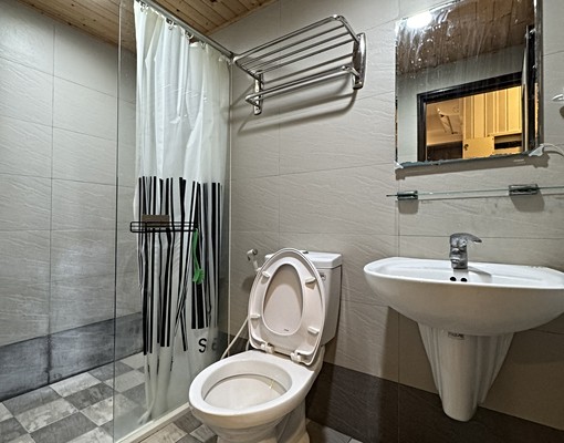 獨立陽台福田公園電梯採光優質套房E - Image 7