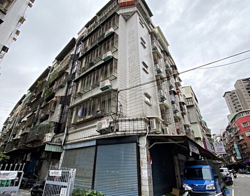 獨立陽台福田公園電梯採光優質套房E - Image 9