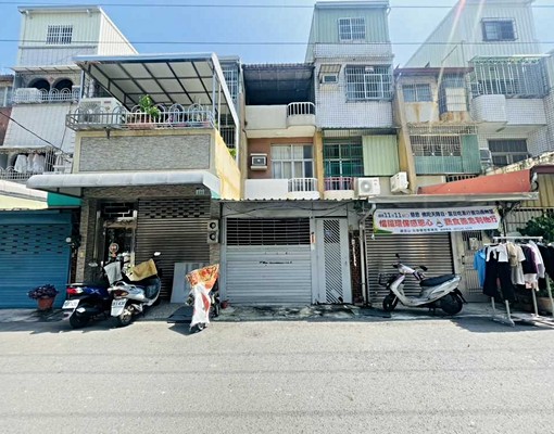 可租補入戶籍近右昌商圈及新台17臨8米街有車庫透天生活機能優 - Image 1