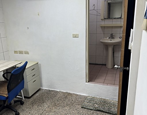 海大旁出租套房 - Image 3