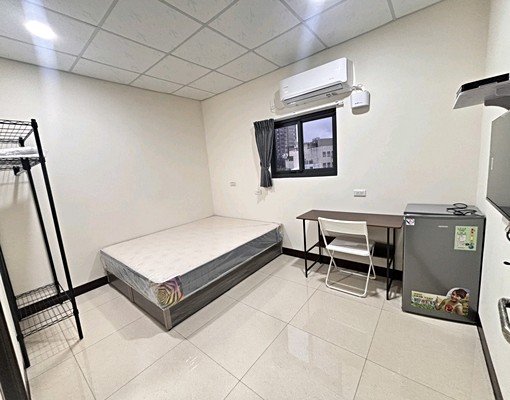 近中壢夜市~全新電梯套房-可租補 - Image 6