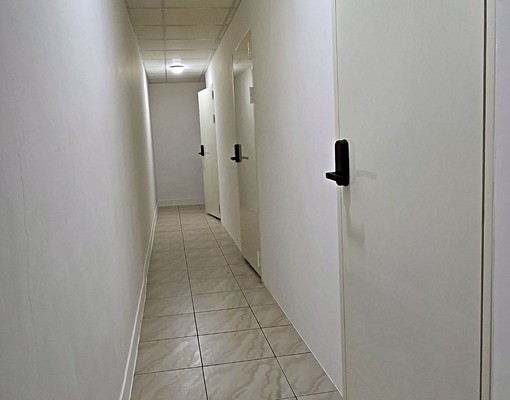 新莊體育場,全新裝潢(限女),採光雅房 - Image 4