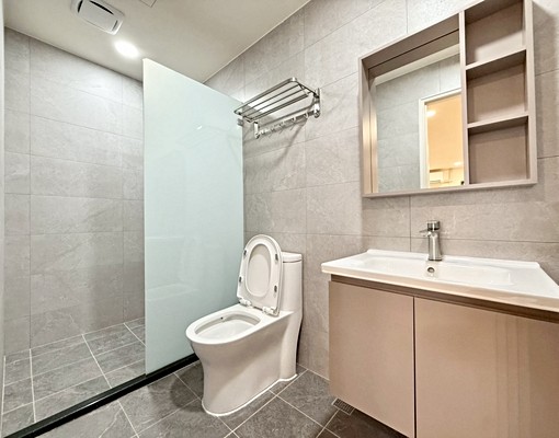 全新裝潢✨超大空間🍁台水電雙租補🍀乾溼衛浴 - Image 5