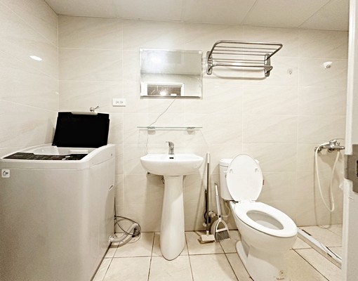 近捷運南勢角站：１房１廳：可租補報稅：寵物友善：獨立陽台 - Image 5