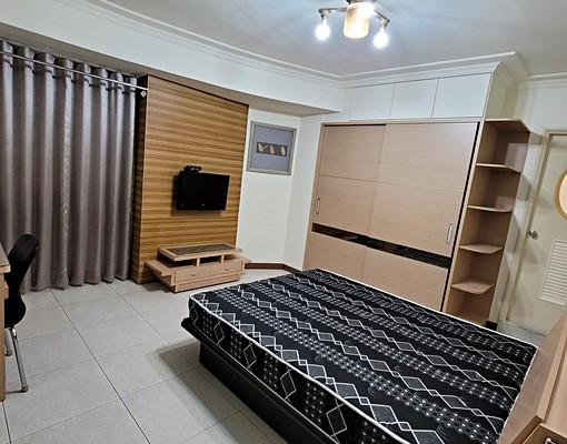 全新設備輕軌家樂福垃圾集中區 - Image 1