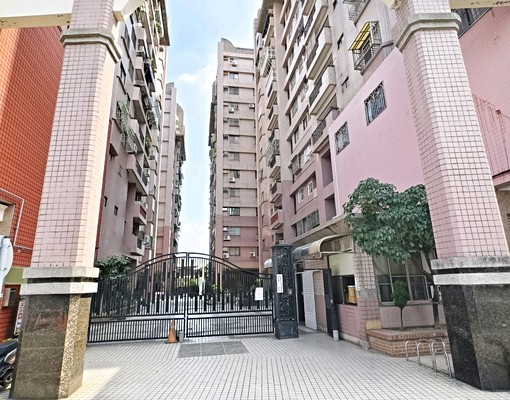 ✨星鴻包租代管✨嘉基保健街宏都宏都優質兩房 - Image 1