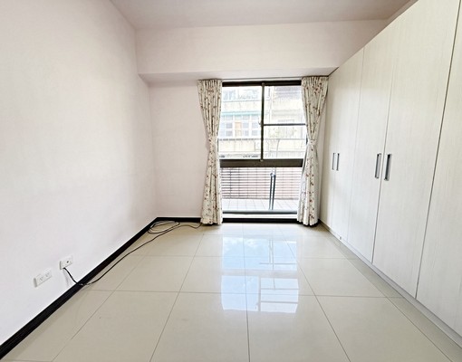 近捷運賣場生活機能優兩房雙陽台廳房皆有窗可租補入籍 - 591租屋網 - Image 3