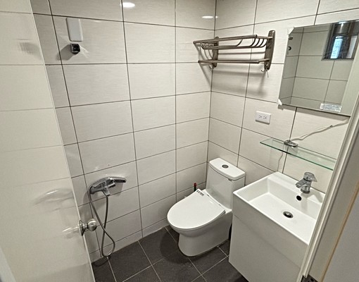 全新裝潢站前生活圈台水電獨洗曬可申請租補一般約社宅約均可 - Image 6