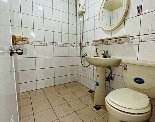 漂亮大3房全新傢俱電梯鄰潛龍國小+含車位 - Image 12