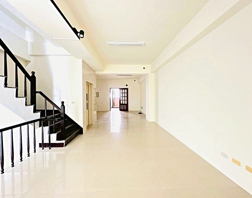 太平👑新光市醫特區👑破百坪臨路電梯店住 - Image 4