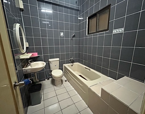 塗城市場旁美店住 - Image 9