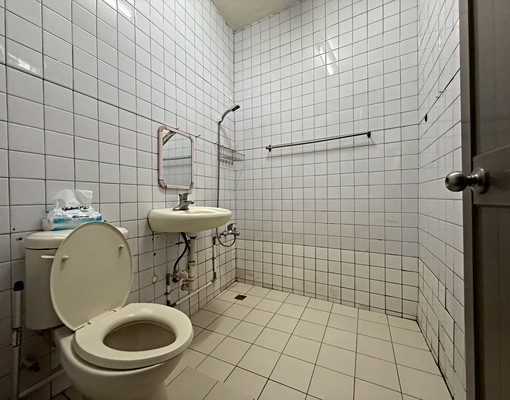 可租補入籍⭐️市中心工商公寓三樓⭐️五泰小恩 - Image 7