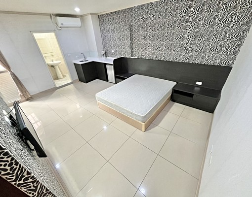 西屯區電梯套房大空間近捷運🚈｜近大遠百／博館｜機車位｜ - Image 5