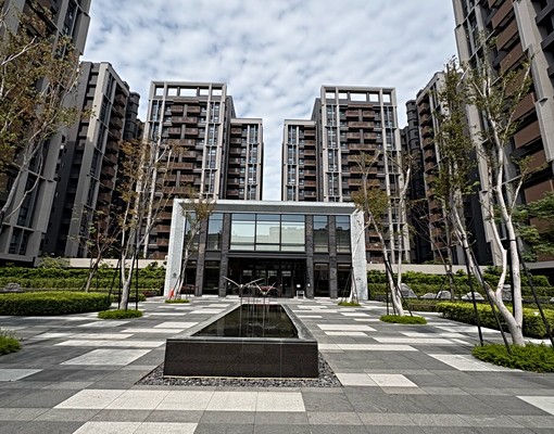 新光三越附近2+1房（全新飯店宅） - Image 1