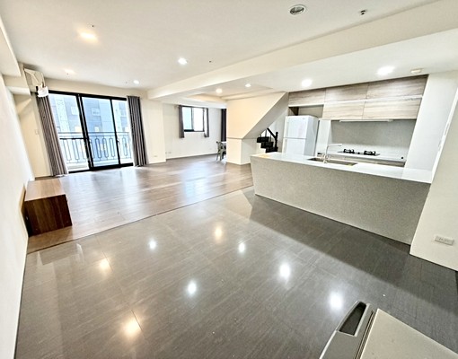 文心中清站💖3房3廳4衛💖樓中樓💖雙主臥💖雙平車 - Image 1