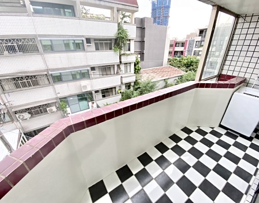 水湳中國醫🌈可租補✅大大間🔥採光通風✅流理臺🌈室內機車 - Image 6