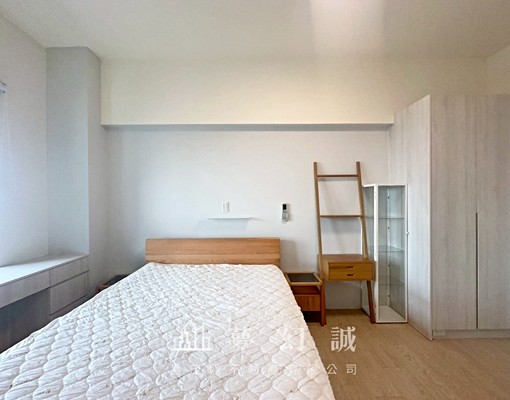 高鐵特區。全配兩房含管。可貓租補戶籍台水電 - Image 5