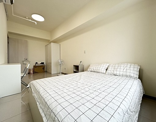 可租補戶籍✨百萬裝潢✨超大主臥✨超美高樓視野✨整間系統櫃✨ - Image 10