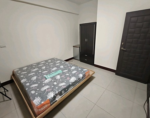 近頭份交流道陽台套房 - Image 4