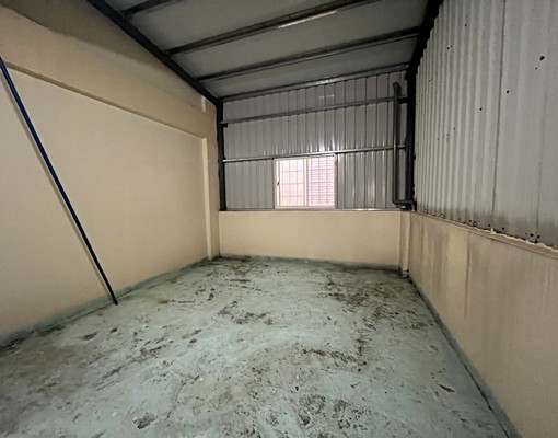 大里日新路透天店住5房 - Image 8