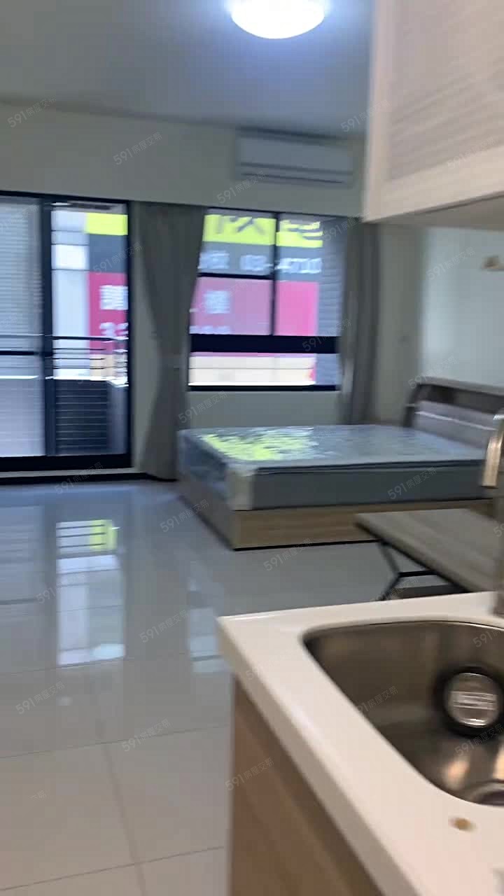 桃園車站旁/獨立大套房獨立陽台/百貨公司旁 - Image 1