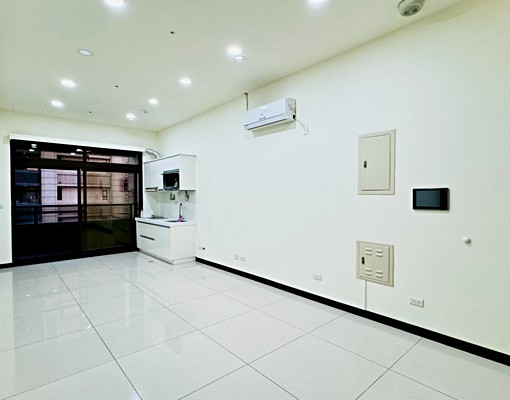 ⭐賣厝找鴻毅⭐青埔A18高鐵機捷❤️金融雙星2房2衛 - Image 2